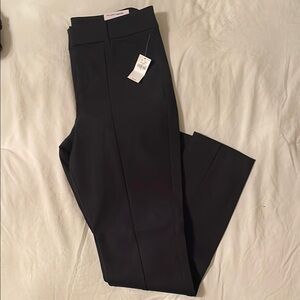 OLD NAVY • HIGH RISE SPLIT HEM PIXIE PANT